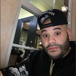 Meet your Posher, Mark